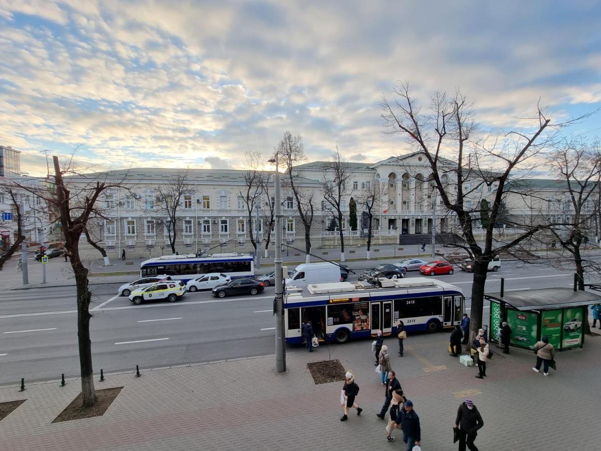 Stefan Cel Mare Boulevard Ultracentral Apartments In The Center Chisinau Exterior photo